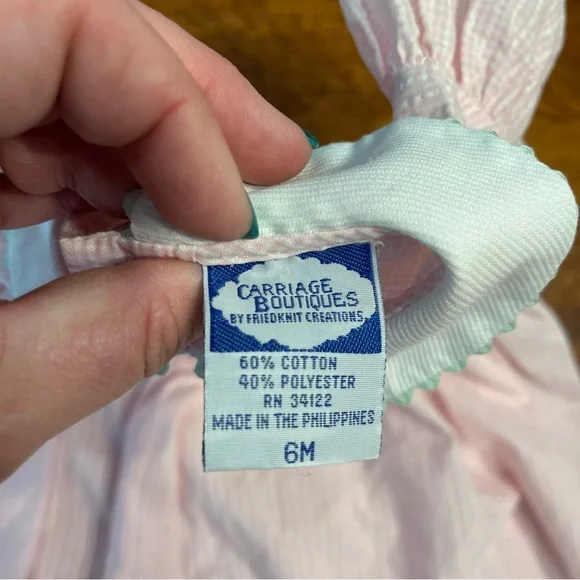 Carriage Boutique strawberry smocked romper seersucker one piece size 6 months